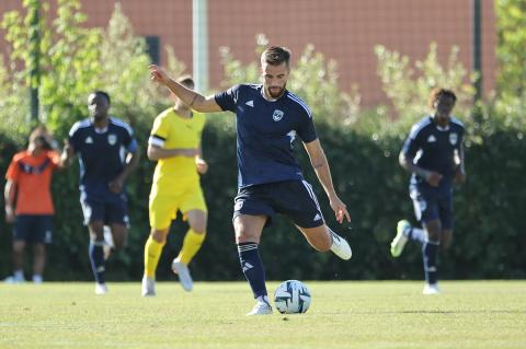 Match Amical / Saison 2023-2024 / Bordeaux-Pau (1-1)