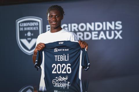 David Tebili signe son premier contrat professionnel (Août 2023)