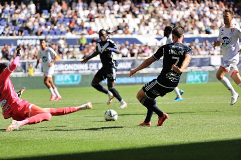 Bordeaux - Laval (0-1) / Ligue 2 BKT - J10 / Saison 2023-2024