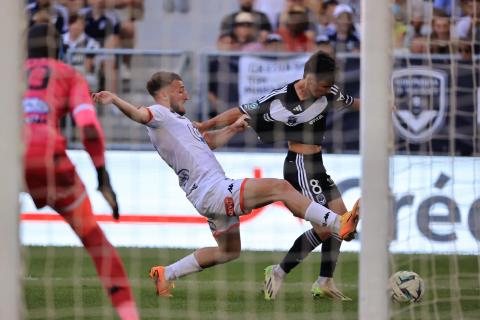 Bordeaux - Laval (0-1) / Ligue 2 BKT - J10 / Saison 2023-2024