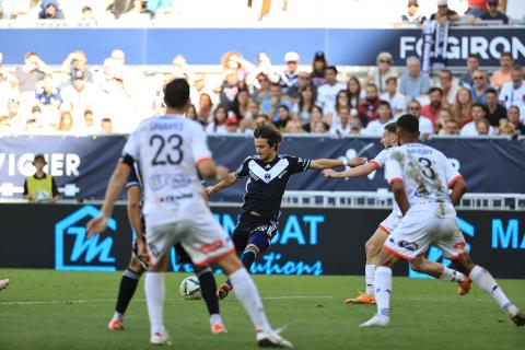 Bordeaux - Laval (0-1) / Ligue 2 BKT - J10 / Saison 2023-2024