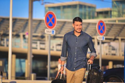 L'arrivée d'Albert Riera en images