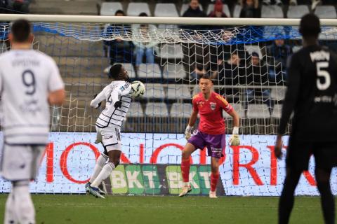 Match Paris FC - Bordeaux (1-2) / Saison 2023-2024