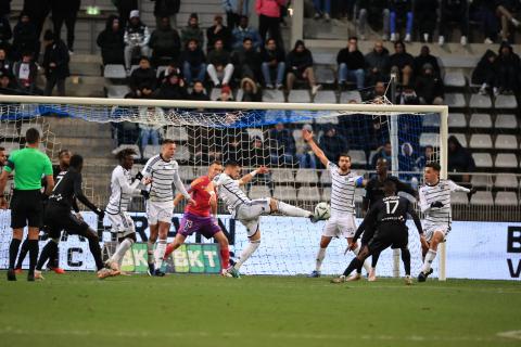 Match Paris FC - Bordeaux (1-2) / Saison 2023-2024