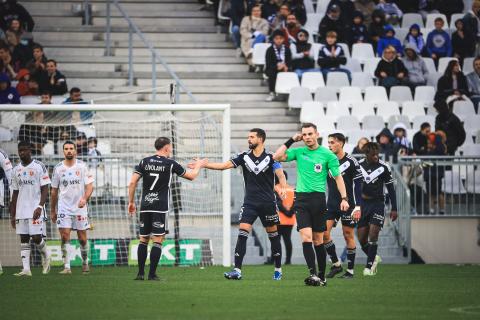 Guillaume Paradis, arbitre lors de Bordeaux-Annecy (novembre 2023)