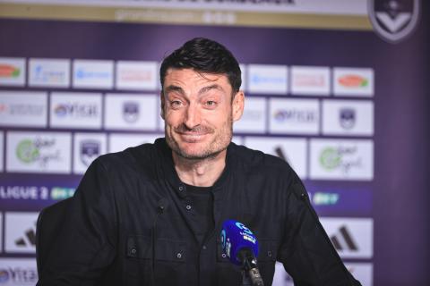 Alebrt Riera en conférence de presse après Bordeaux - Grenoble (février 2024)