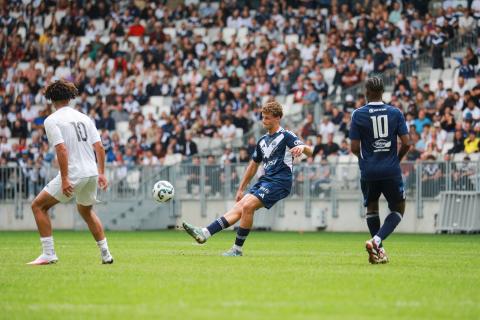 Adrien Louveau face aux Voltigeurs de Châteaubriant