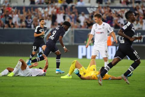 Célébration de Josh Maja